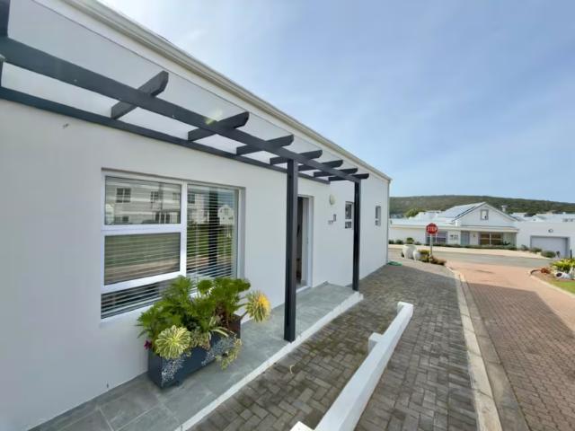 House for sale in Stilbaai, Garden Route District Municipality