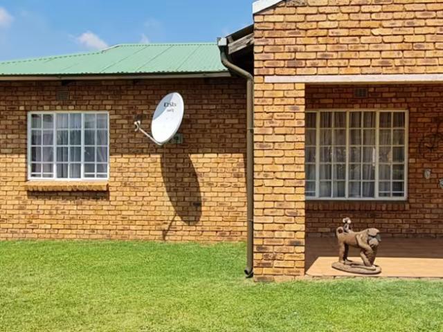 House for sale in Sunair Park, City of Ekurhuleni Metropolitan Municipality