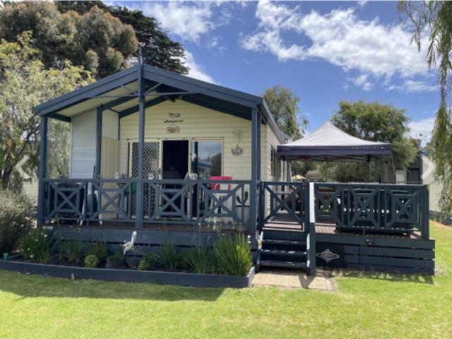 House for sale in Victoria