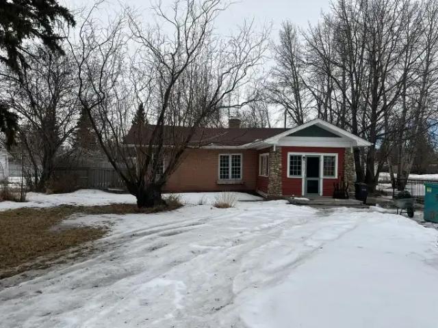 House for rent in Sylvan Lake, Alberta