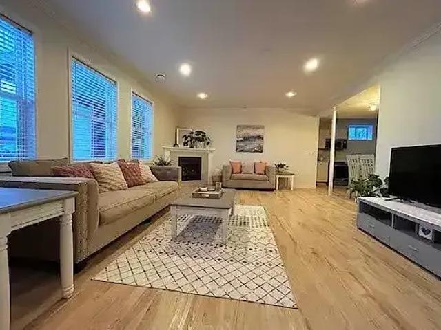 House for rent in Sylvan Lake, Alberta