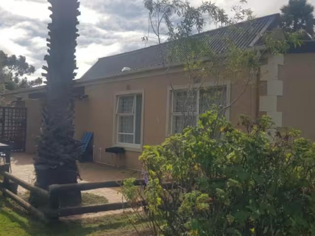 House for rent in Table View, Western Cape