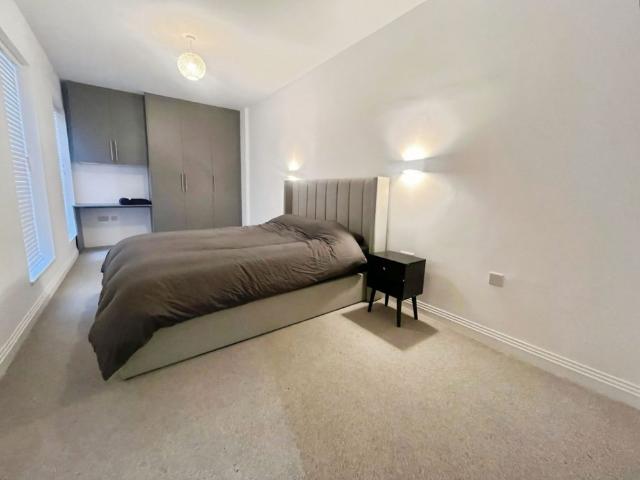 House for rent in London Borough of Hounslow, Strand