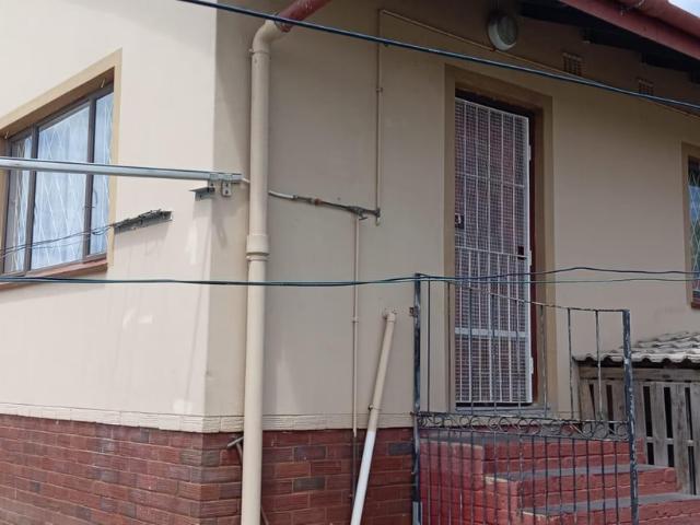 House for rent in Chatsworth, Kwazulu-natal