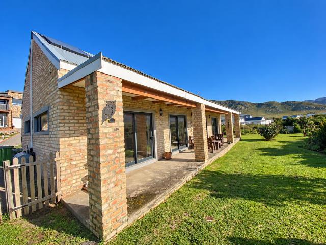 House for rent in Pringle Bay, Overstrand Local Municipality