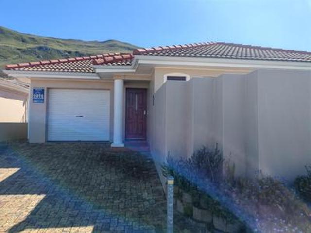 Townhouse for rent in Hermanus, Overstrand Local Municipality