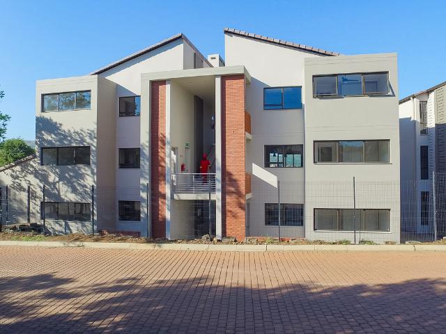 House for rent in Hartbeespoort Dam Nature Reserve, North West