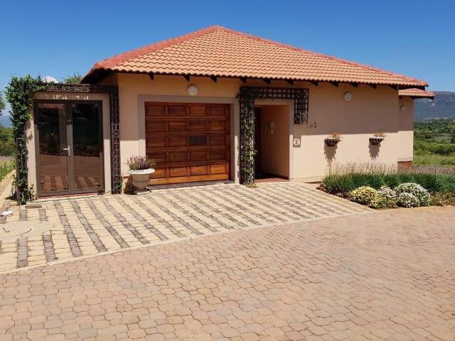 House for rent in Hartbeespoort Dam Nature Reserve, North West