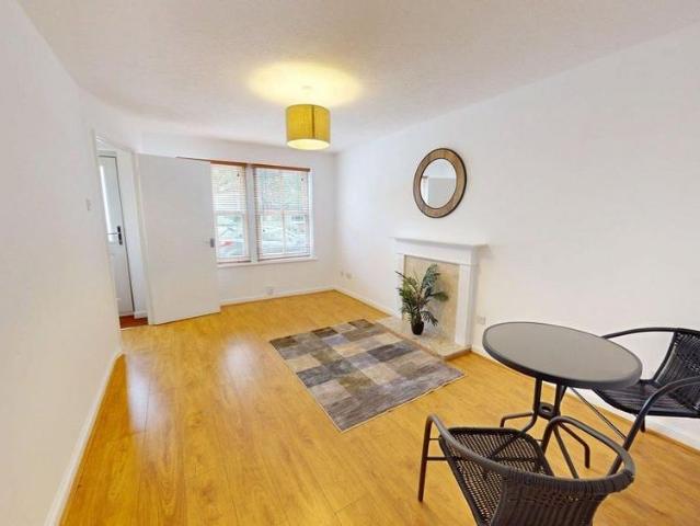 House for rent in West Oxford, The Slade