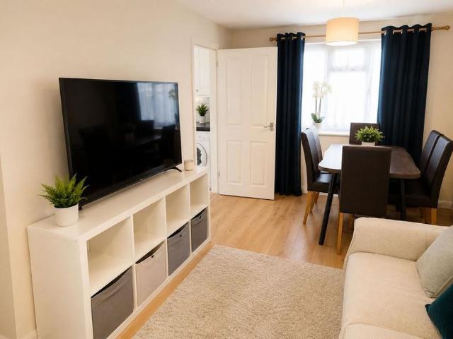 House for rent in Pouchen End, Hertfordshire