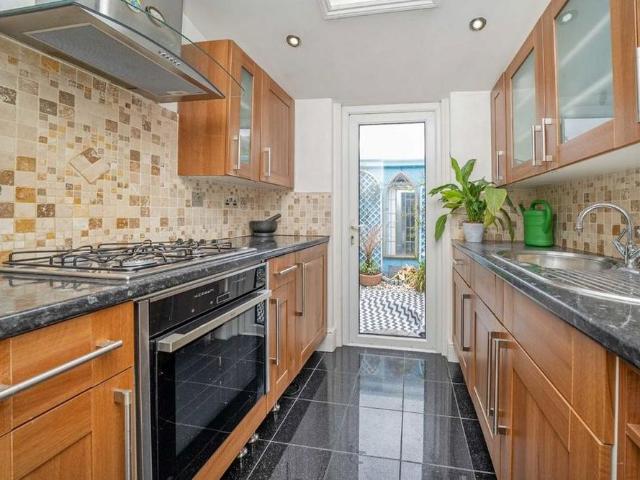 House for rent in Whitton, Greater London