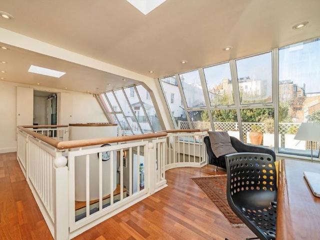 House for rent in Kensington, Greater London