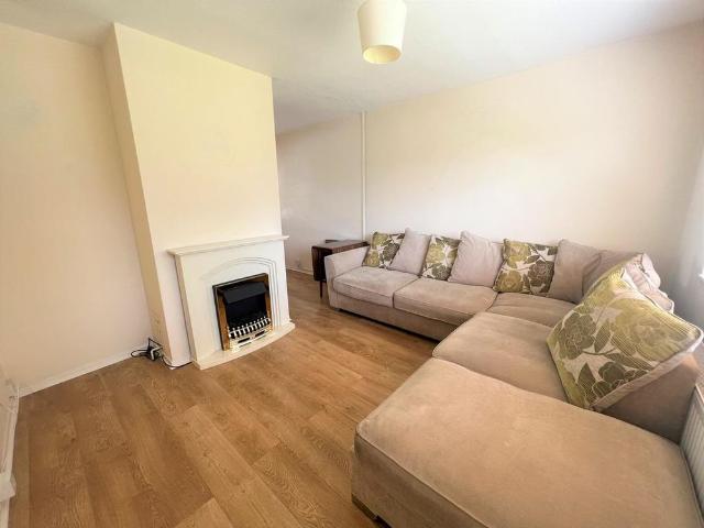 House for rent in Caldecott, Dromore