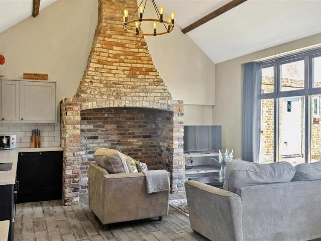 House for rent in Parley Cross, West Parley
