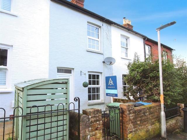 House for rent in Ashlyns Estate, Pouchen End