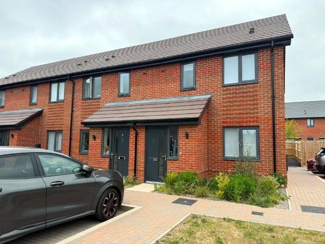 House for rent in Buckler's Park, Crowthorne