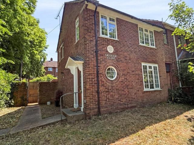 Apartment for rent in Brompton, Gillingham