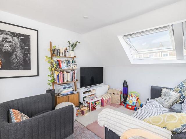 Apartment for rent in London Borough of Croydon, Greater London