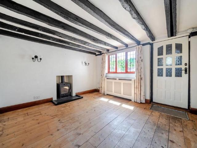 House for rent in Fole, Surrey