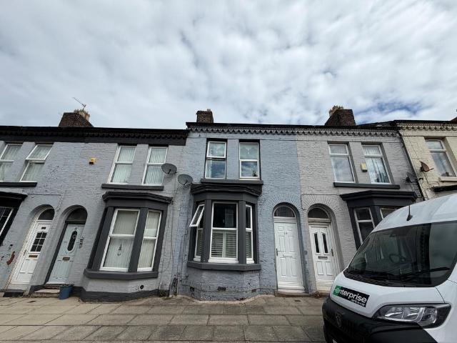 House for rent in Calderstones