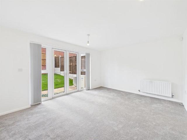 House for rent in Keresley Green, Keresley