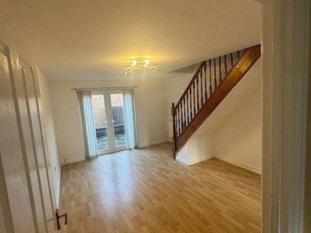 House for rent in Bryncae, Wales