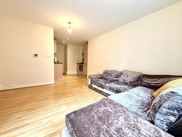 House for rent in Roding Riverside, Greater London