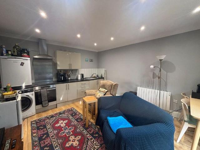 House for rent in Lindley, West Yorkshire