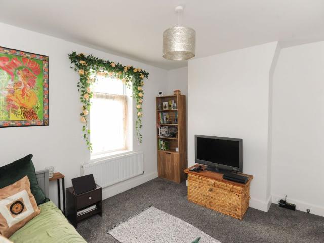 House for rent in Loundsley Green, East Midlands