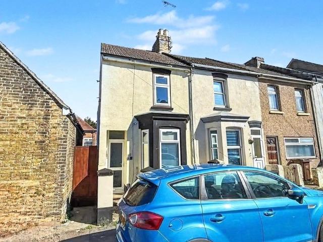 House for rent in Luton, Chatham