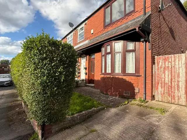 House for rent in Cowhill, Oldham