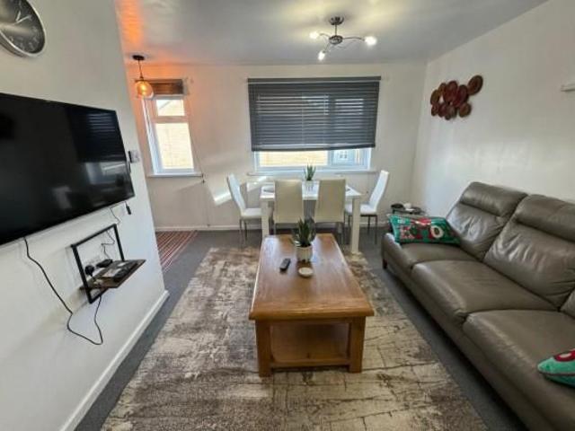 House for rent in Civic Centre, Falcon Lodge