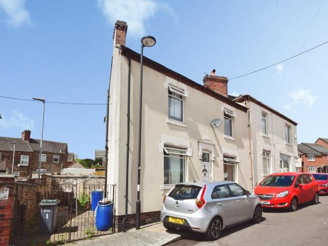 House for rent in Joiner's Square, Hanley