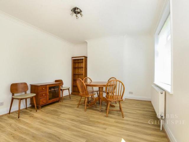 House for rent in Hatch End, Greater London
