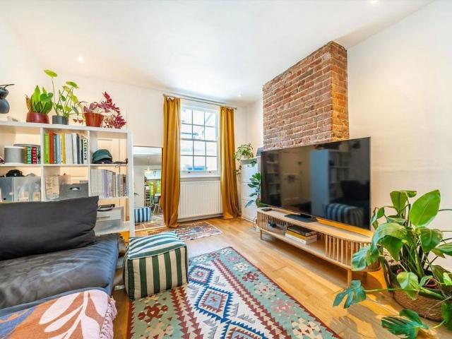 House for rent in Strawberry Hill, Greater London