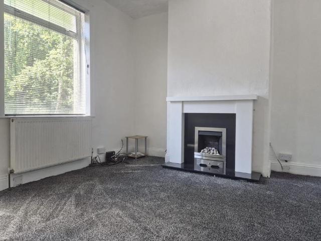House for rent in Exley, Siddal