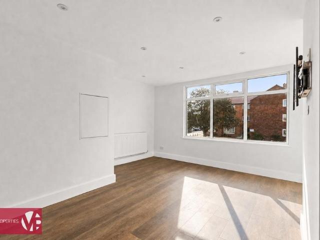 House for rent in Broxbourne, Hertfordshire