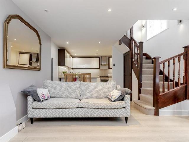 House for rent in St Albans, Five Acres