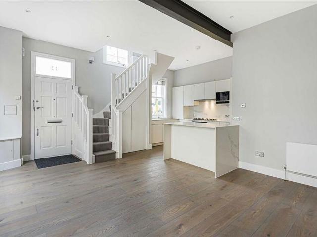 House for rent in City of Westminster, Greater London