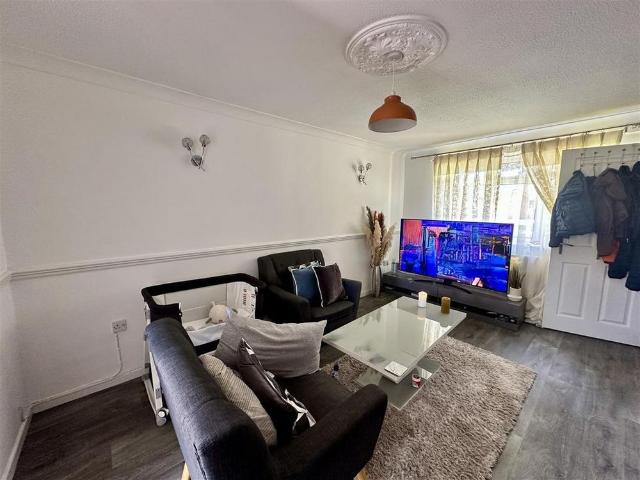 House for rent in Dowslands, Taunton