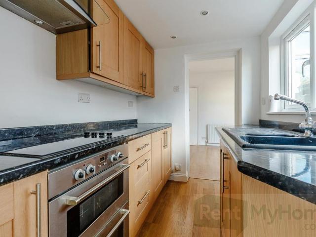 House for rent in Swanscombe and Greenhithe, Monks Orchard