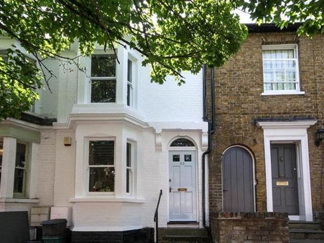 House for rent in Ashlyns Estate, Pouchen End