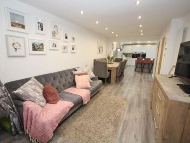 House for rent in Bagslate Moor, Burnedge