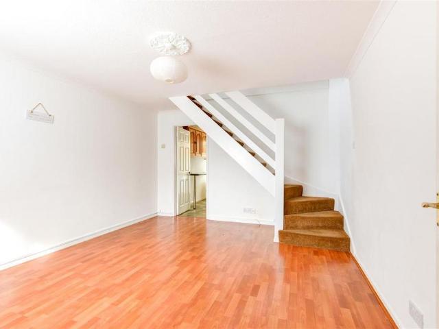 House for rent in World's End, Perryfields