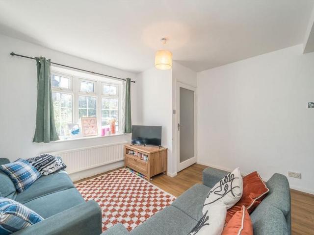 House for rent in St Margarets, Greater London