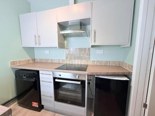House for rent in Caldermill, East Midlands