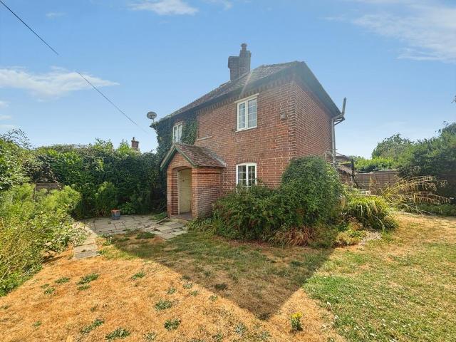 House for rent in Littlecote, West Sussex
