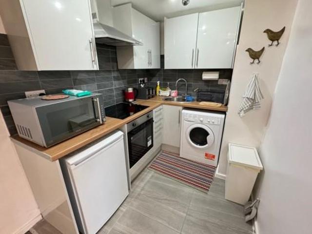 House for rent in Plasnewydd, Falcon Lodge