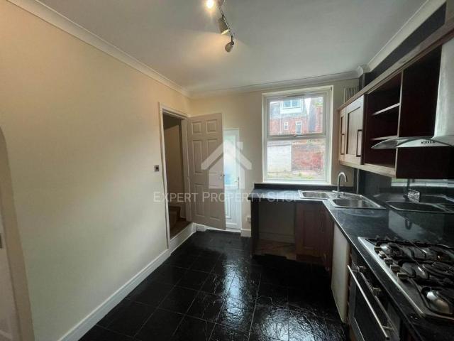 House for rent in Loundsley Green, East Midlands