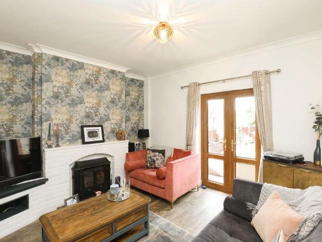 House for rent in Loundsley Green, East Midlands